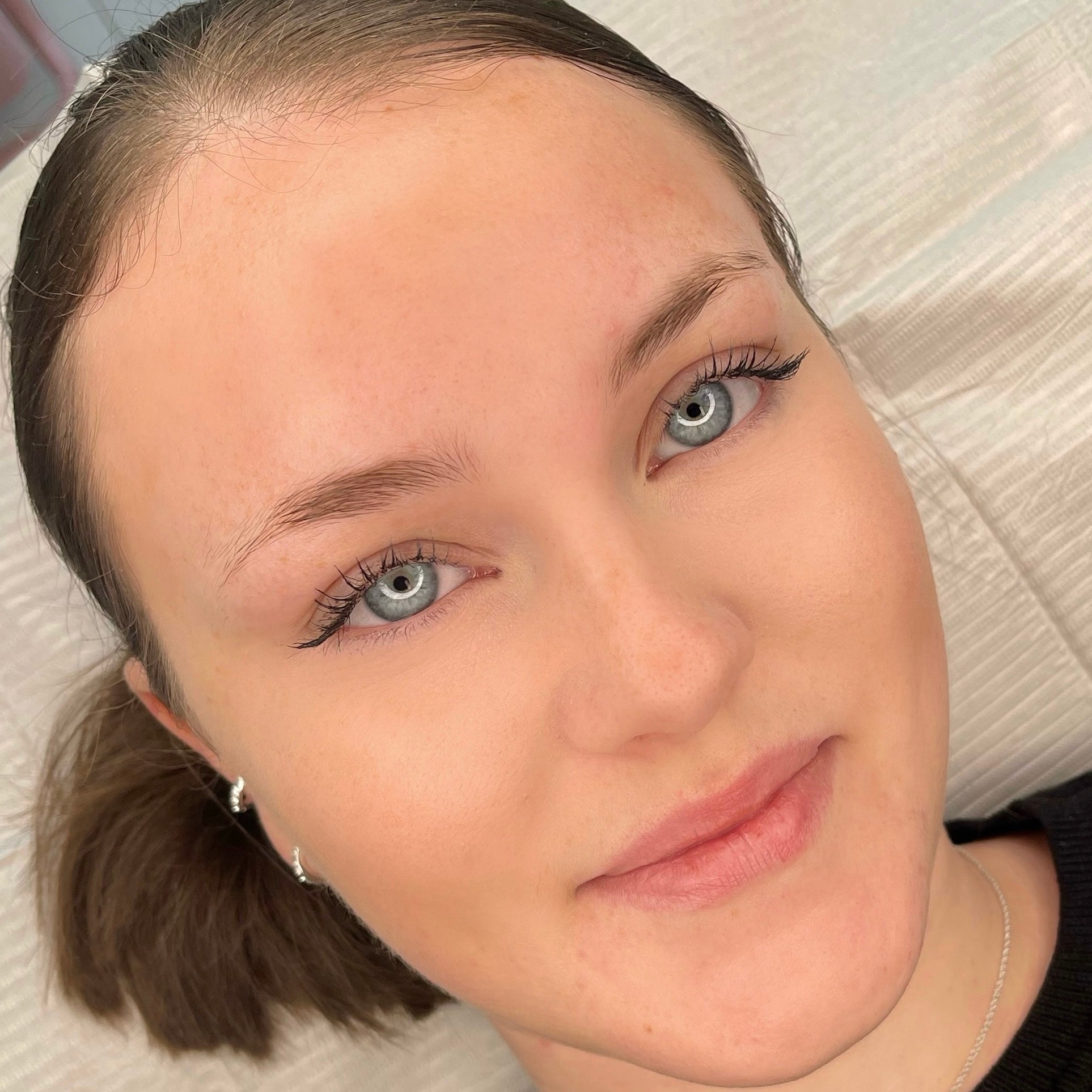 Behandlung Diana Brows Ombrebrows