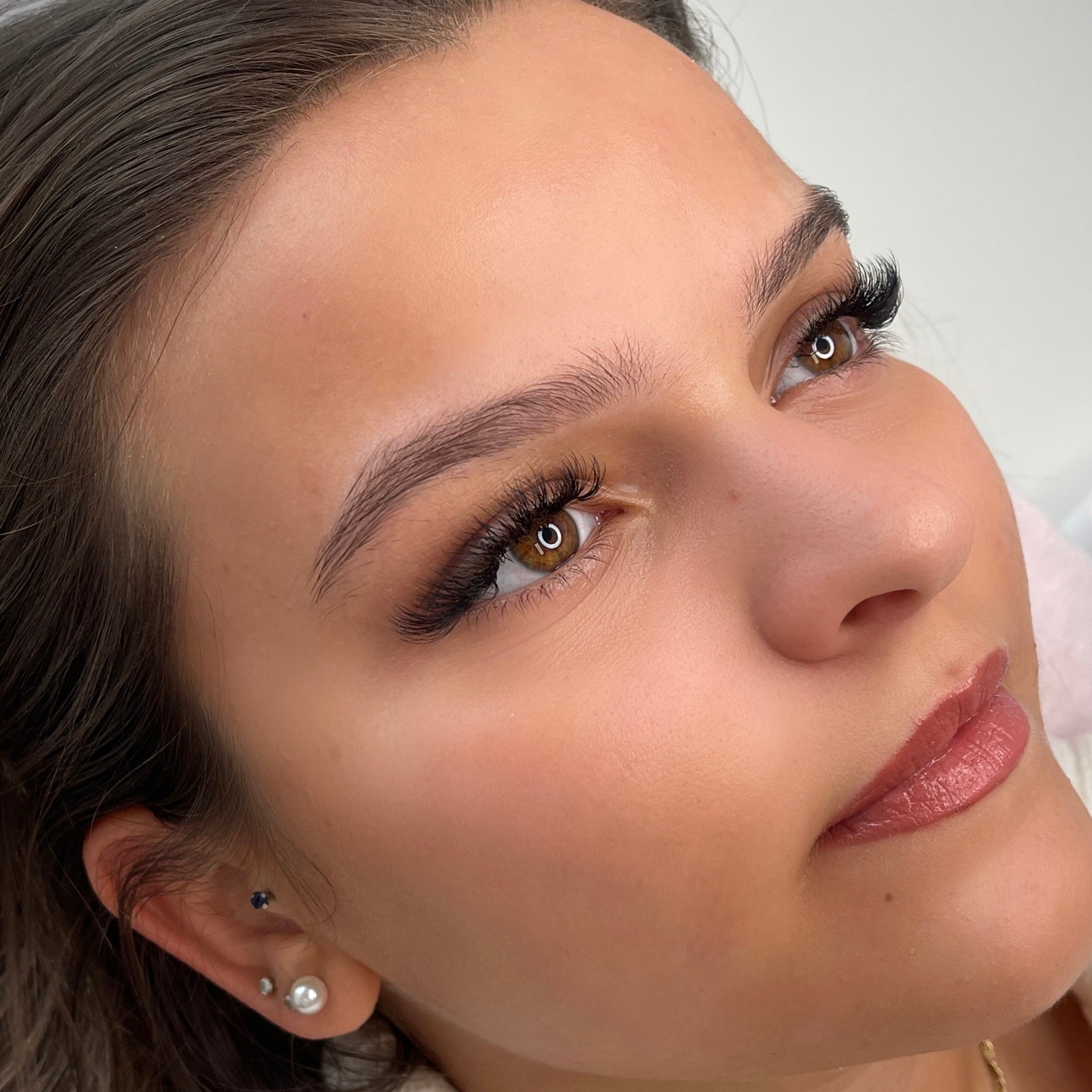 Behandlung Diana Brows Zupfen & Färben